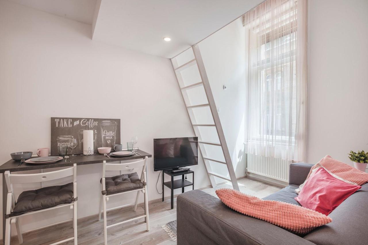 D'CROWN Residences Budapest Exterior foto